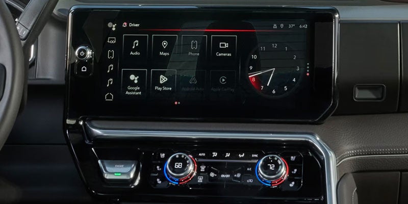 Advanced infotainment technology in the 2026 GMC Sierra 2500HD Denali